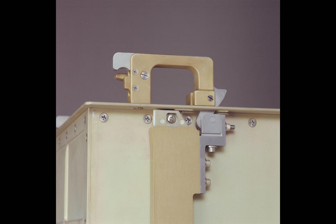 N-213 Advanced Animal Habitat (AAH)