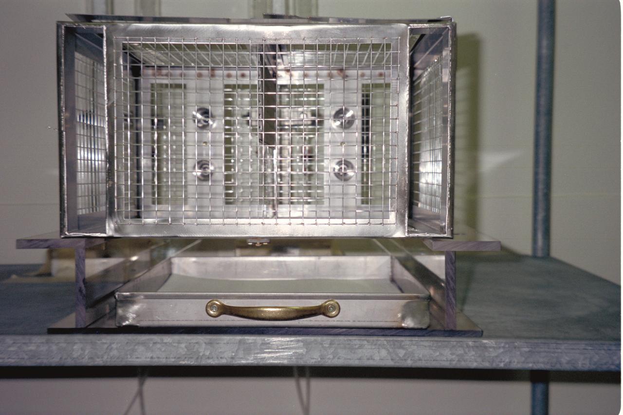 N-213 Advanced Animal Habitat (AAH)