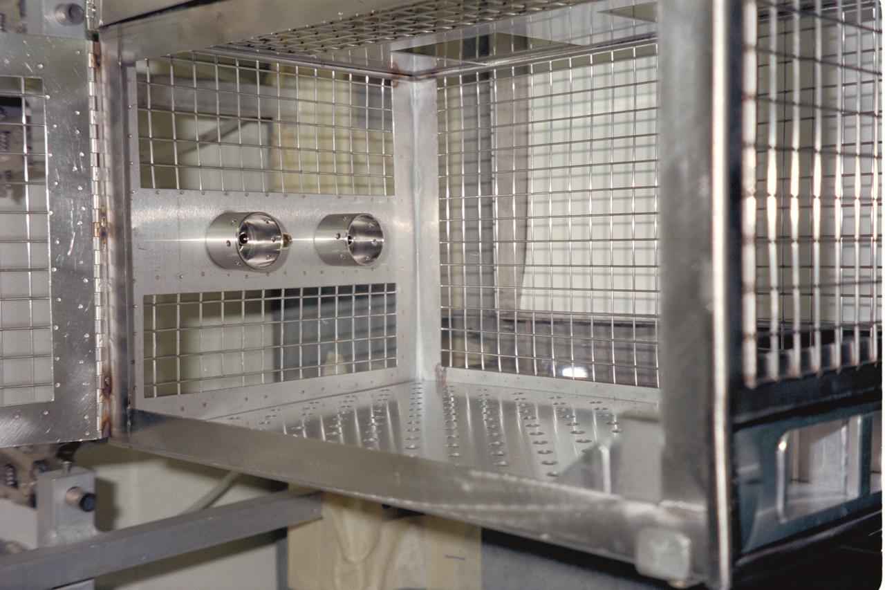 N-213 Advanced Animal Habitat (AAH)