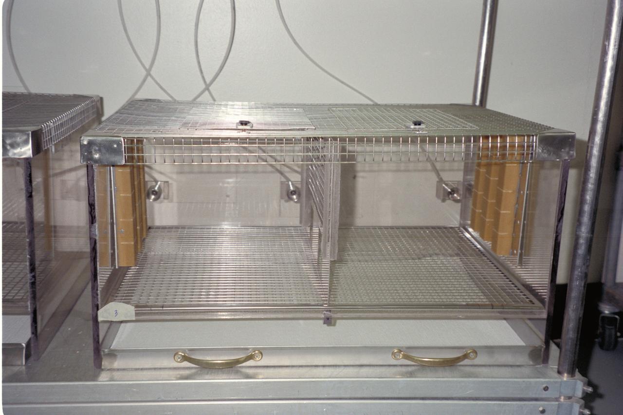 N-213 Advanced Animal Habitat (AAH)