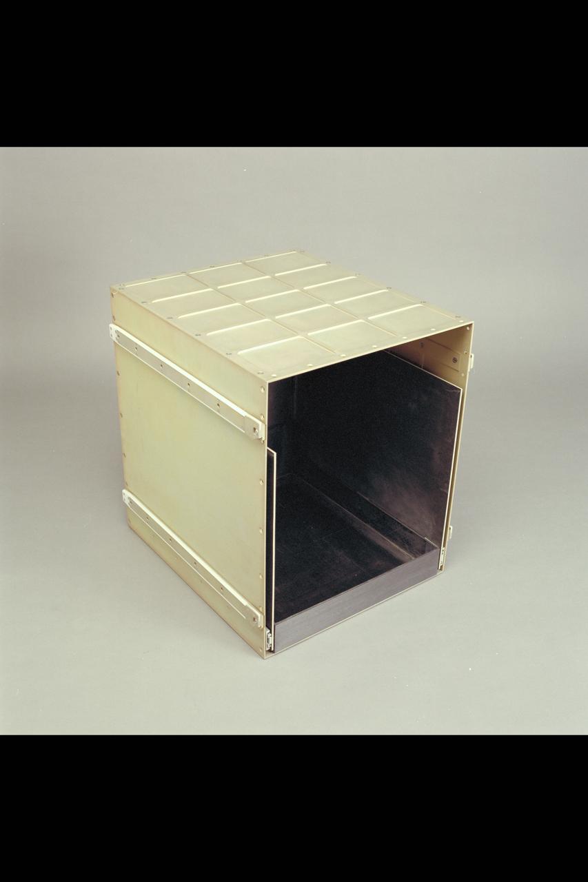 N-213 Advanced Animal Habitat (AAH)