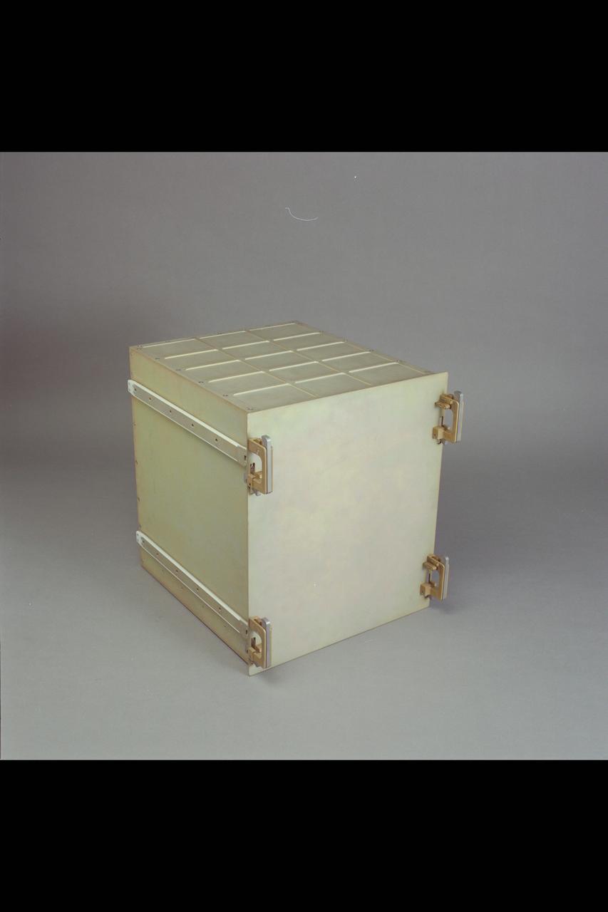 N-213 Advanced Animal Habitat (AAH)