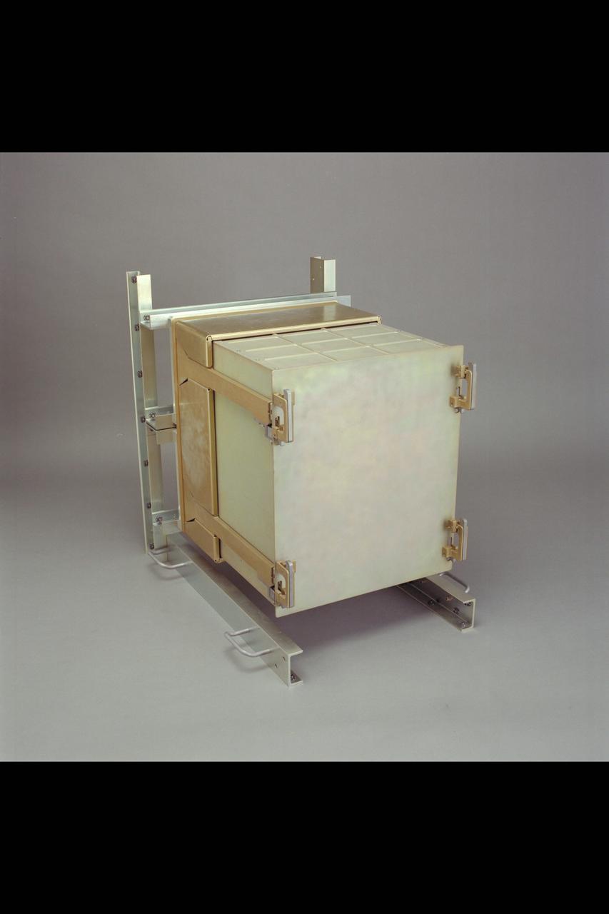 N-213 Advanced Animal Habitat (AAH)