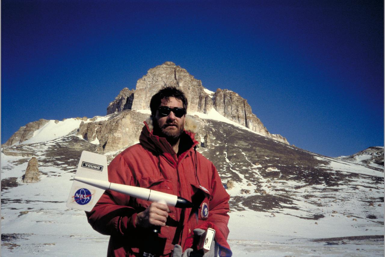 Antarctic: Dry Valleys Expedition 1996 with Chris McKay, Ames