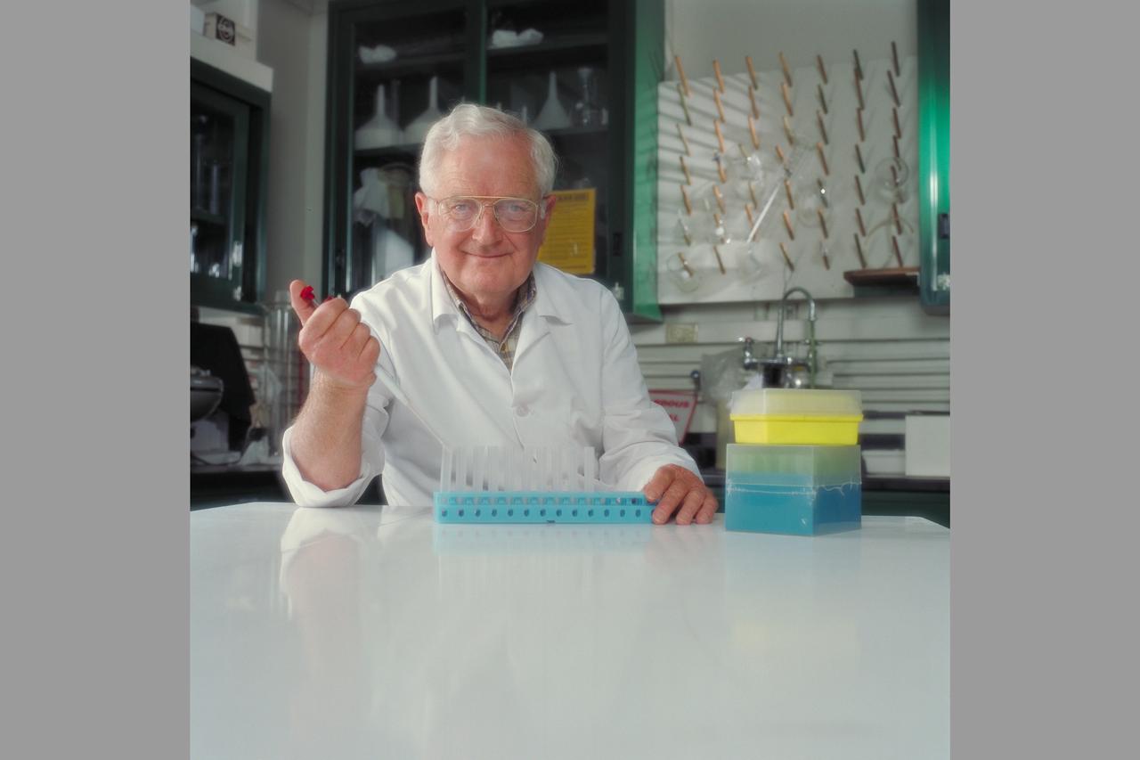 Portrait: Richard Grindeland at worksite.
