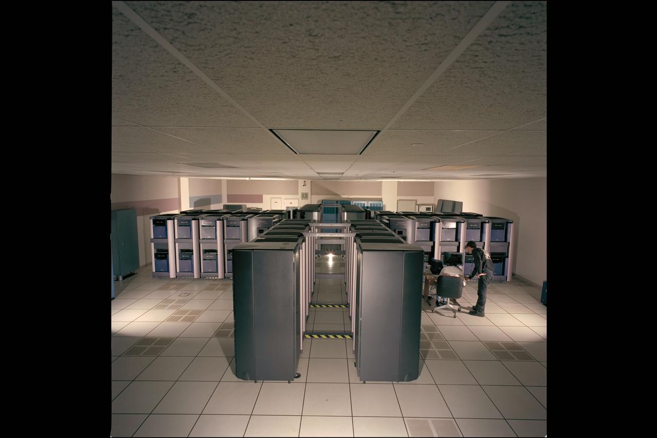 NAS Origin 2000 Computer System - 512 Processors ('LOMAX') station with Karl Schilke and Rita Williams