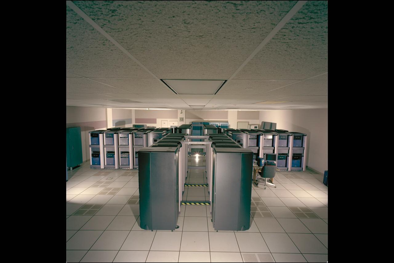 NAS Origin 2000 Computer System - 512 Processors ('LOMAX') station with Karl Schilke and Rita Williams