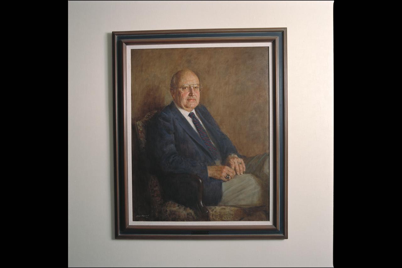 Oil Portrait: Clarence 'Sy' Syvertson Ames Director from 1977 to 1984