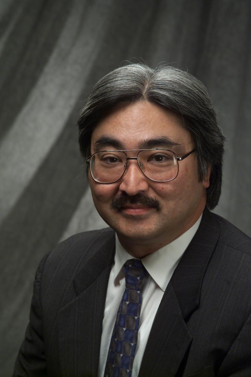Portrait: Dennis Koga