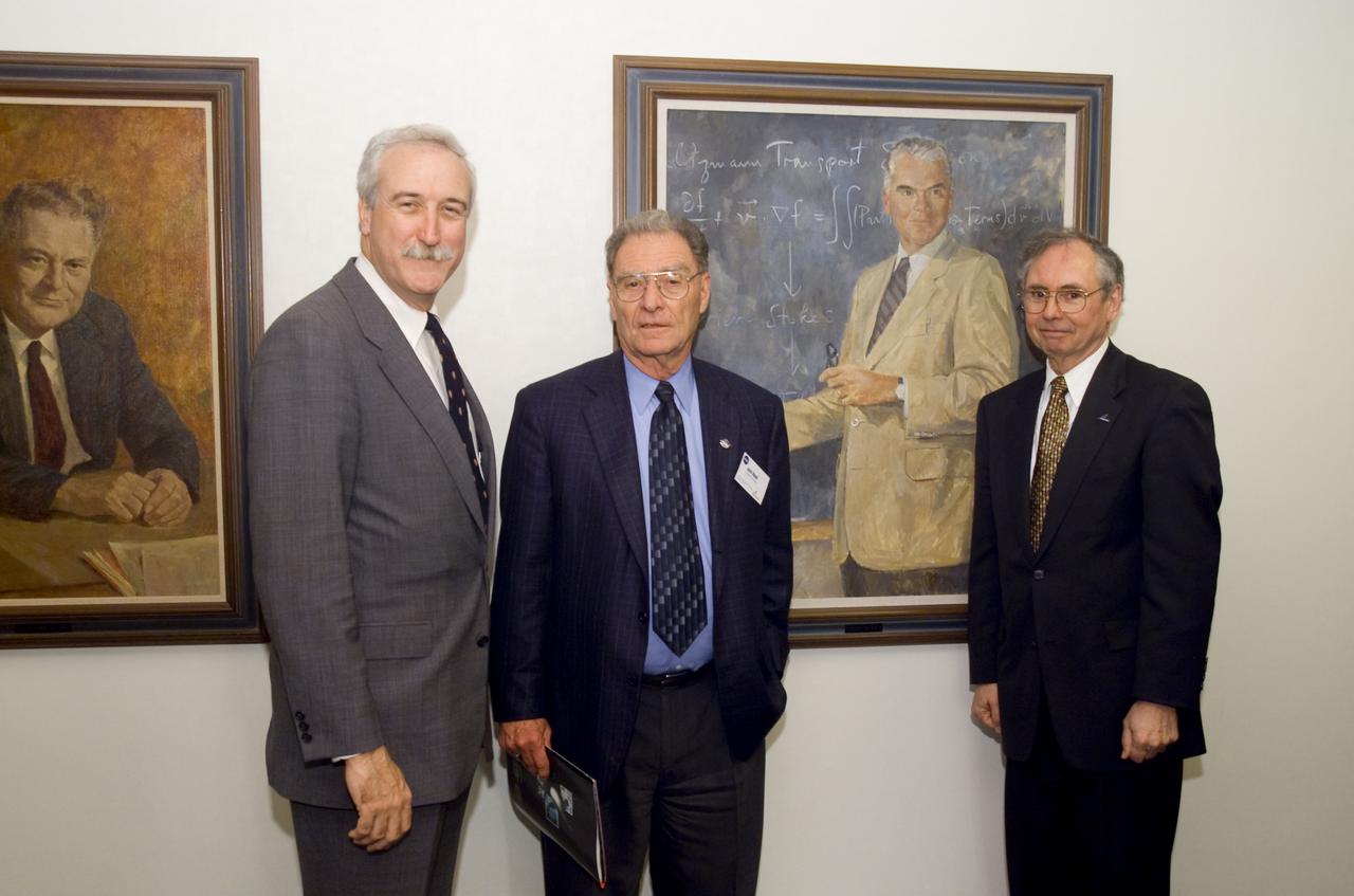 NASA Administrator Sean O'Keefe comes to Ames for employee briefing and tour.  N-200 Directors hall; L-R: O'Keefe, Jack Boyd, Dr Henry McDonald