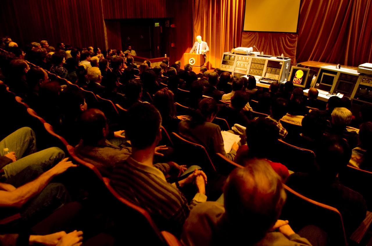 NASA Administrator Sean O'Keefe comes to Ames for employee briefing and tour.  N-201 assembly