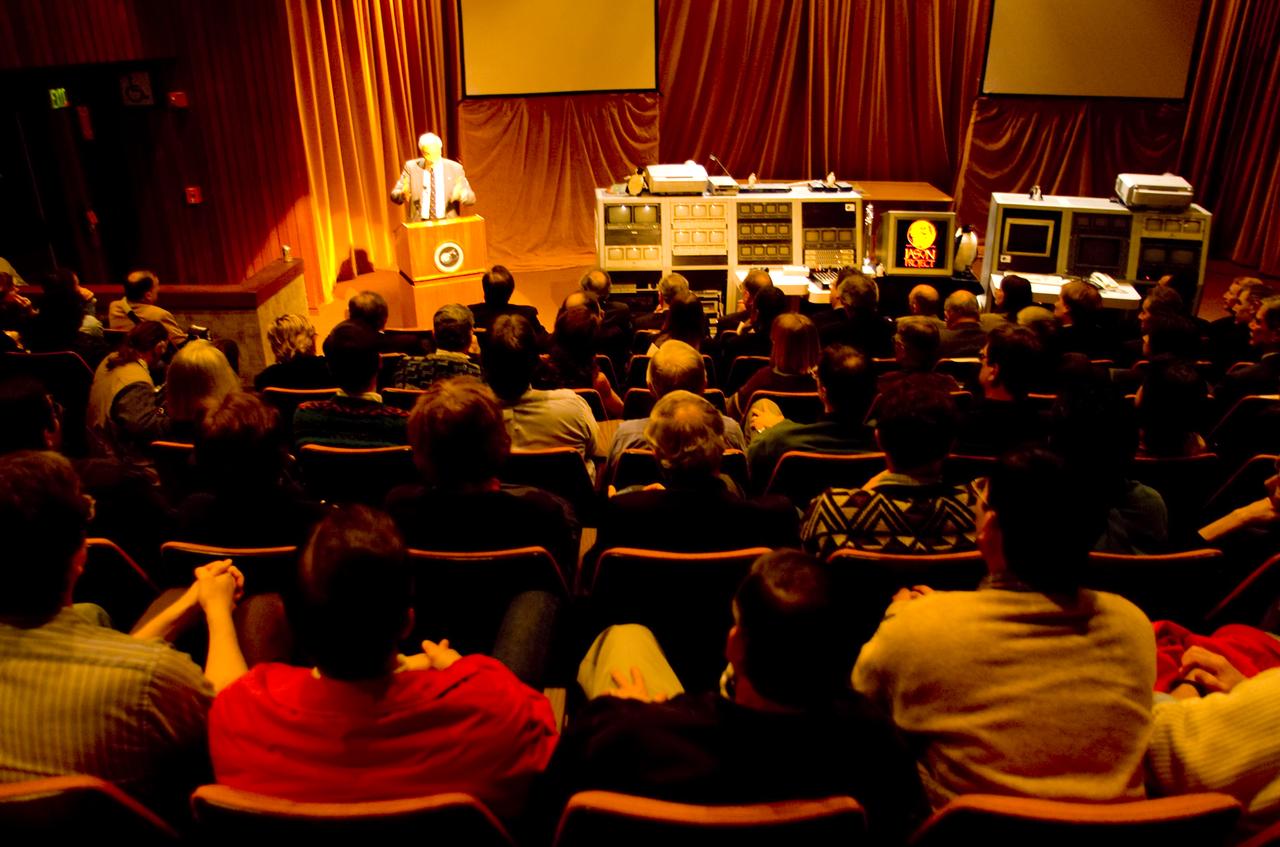 NASA Administrator Sean O'Keefe comes to Ames for employee briefing and tour.  N-201 assembly