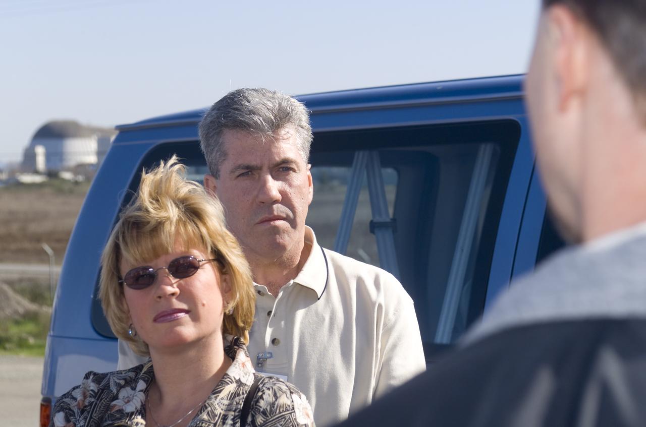 New York Firefighter Robert Schneider and his wife Lynn visit  Ames Research Center as guest of City of Sunnyvale & Vice Mayor Julia Miller