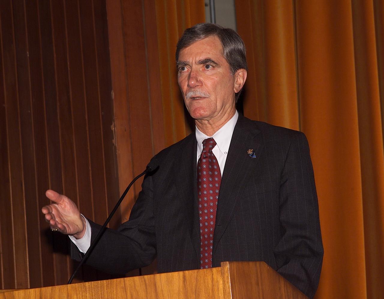 Presidential Rank and NASA Honor Awards 2003 - Dr. Victor Lebacqz (on assignment HQ - Aeronautics)