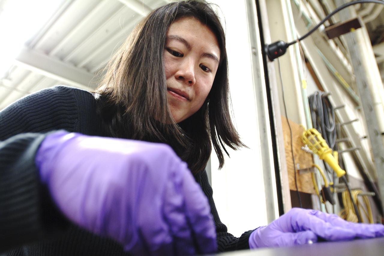 Thermal Evaluaion of X-37 Body Flap Sea test in Panel Test Facility PTF-115 With Winnie Chen, Boeing test engineer