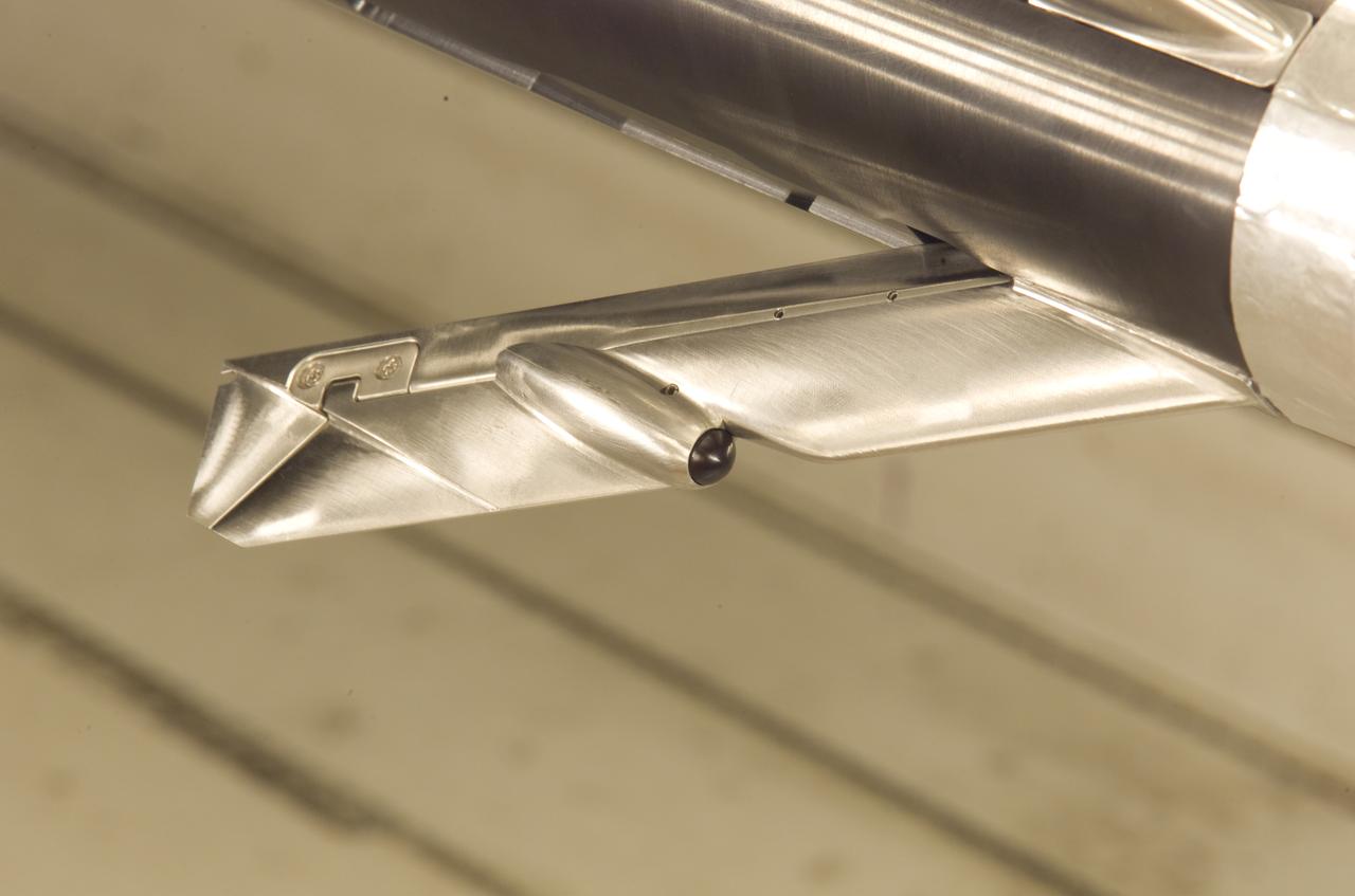 General Dynamics APKWS rocket; 11ft w.t. test-11-0122