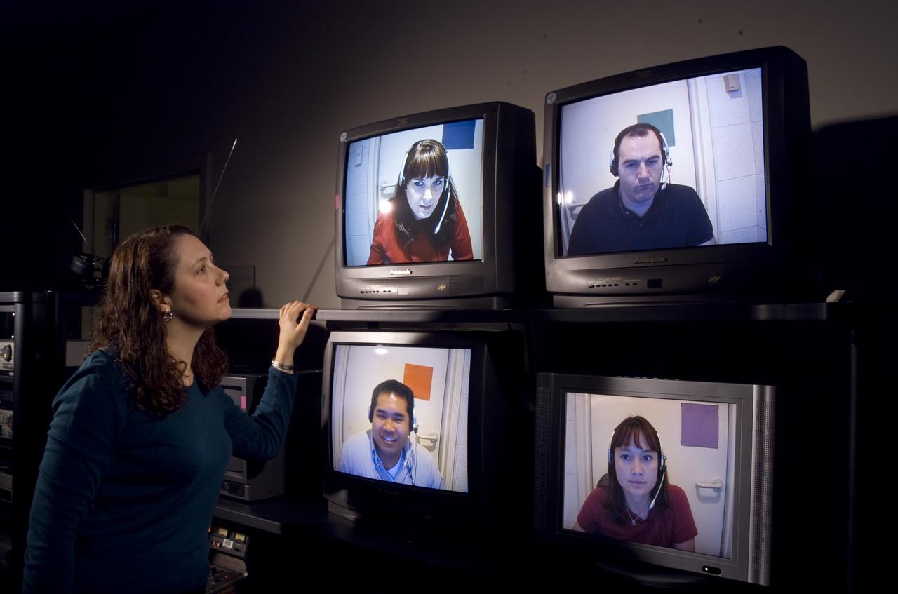 DISTRIBUTED TEAM PERFORMANCE GROUP: