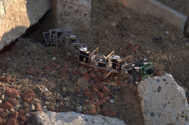 Scorpion robot demo at the Ames Mars test bed (Snakebot)