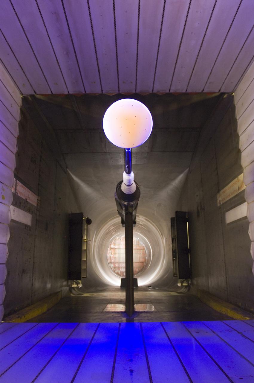 CEV model with pressure sensitive paint (PSP) test 11-0148 in the 11ft Ames wind tunnel.