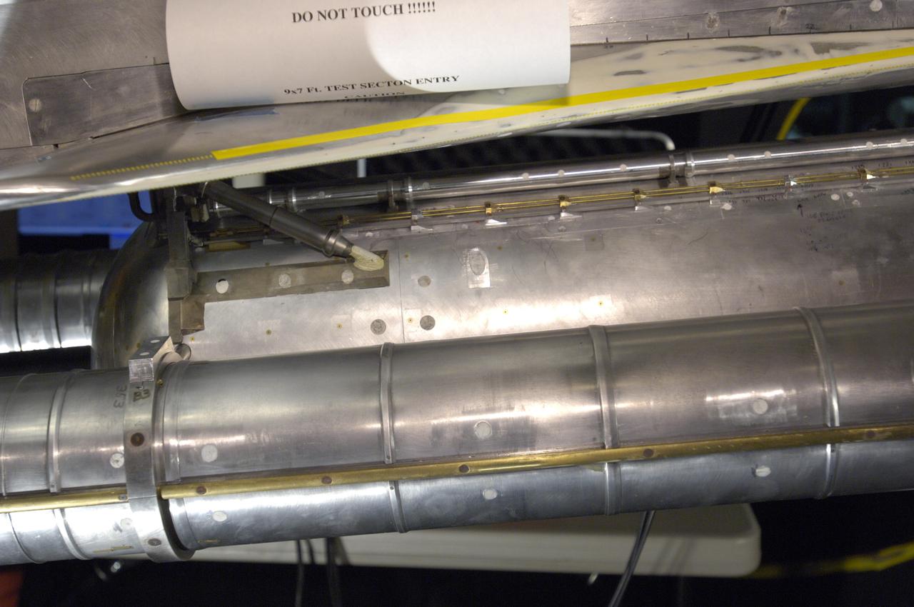 Space Shuttle 3% scale model to analyze removal of PAL ramp and other effects i the 9x7ft w.t.