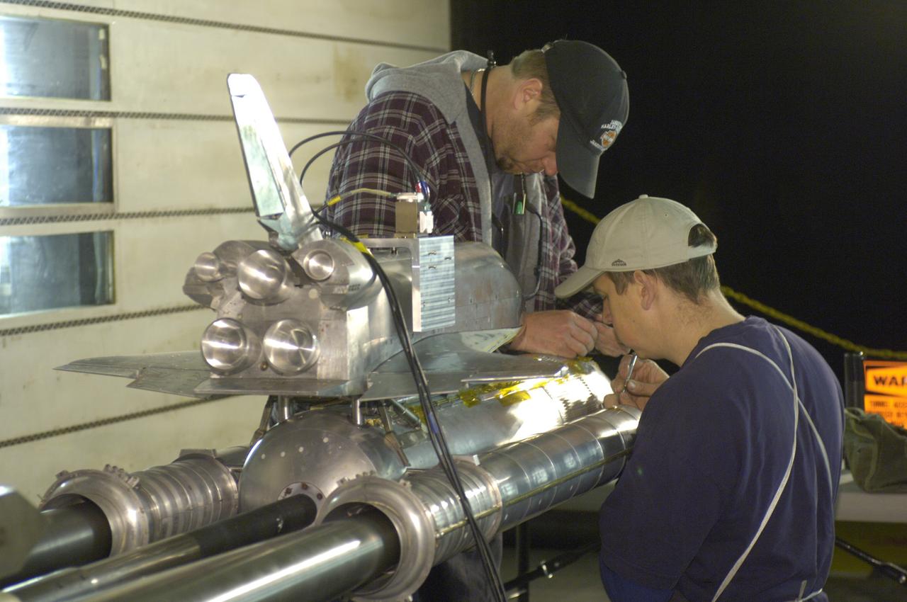 ARC-2006-ACD06-0050-052