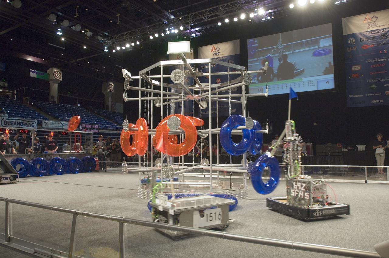 Silicon Valley FIRST Regional Robotics competition: Grizzlies - Team 1516 - W & K Automotive/ROP Cantra Costa Co, CA/San Ramon Valley Education Foundation & California High School, San Ramon, California (CA) The Fembots Team 692 - CyboSoft/PASCO Scientific/The Stewart Family/MR Pickles & St Francis High School, Sacramento, California (CA) on the floor doing battle Cheezy Poofs team-1834