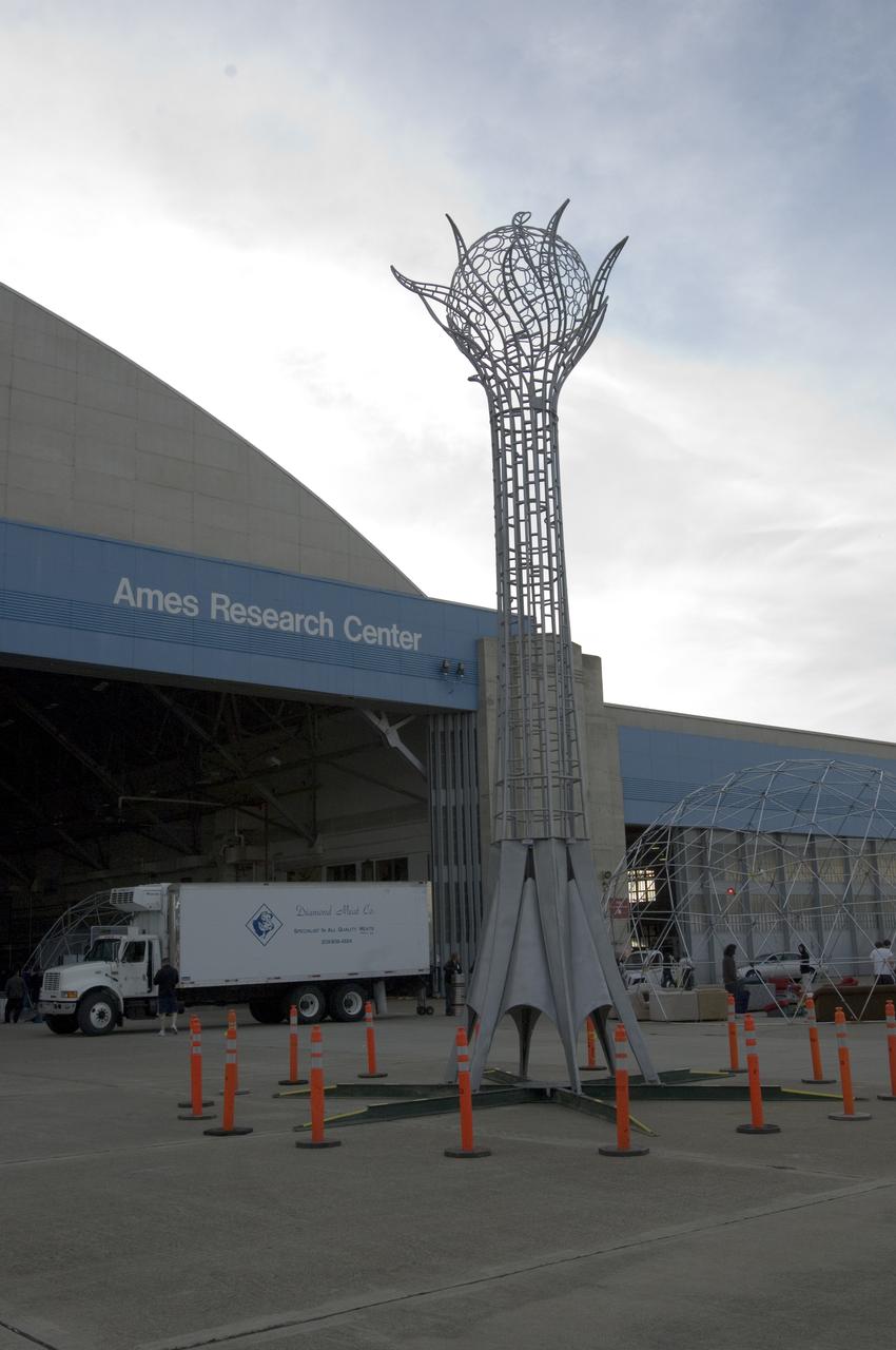 Yuri's Night at Ames a celebration of the first human in space