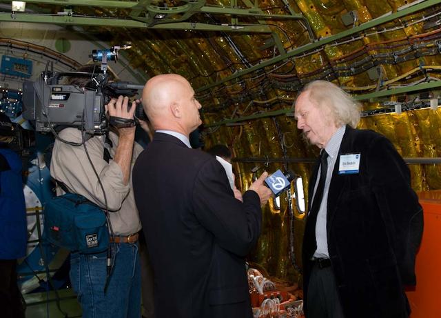 SOFIA visit to Ames: landing/taxi/ pilots/crowds Eric Becklin being interviewed by Wayne Freeman Channel 7 News