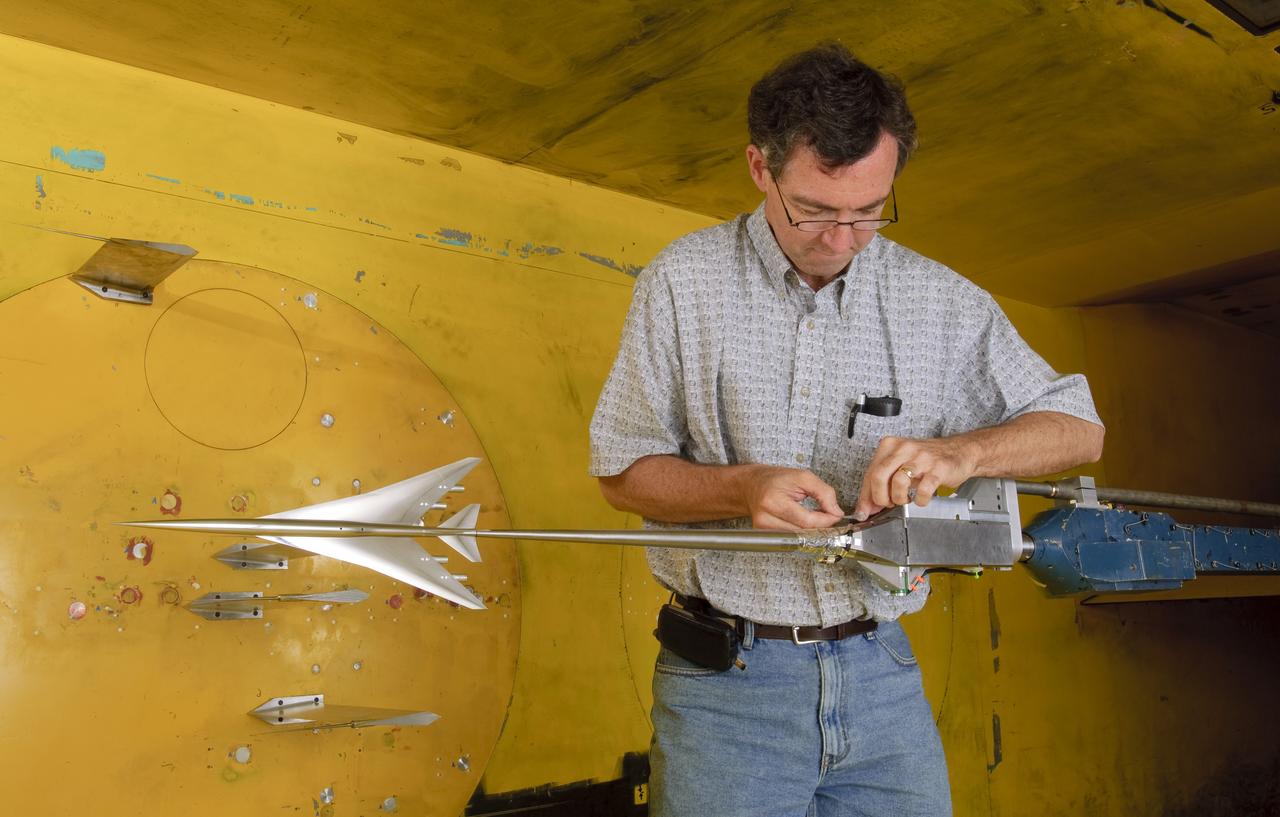 Sonic Boom Test using Ames HSR-Low Boom Wing Tail in the 9x7ft transonic wind tunnel (Test-97-0190) with Don Durston and Steve Buchholz