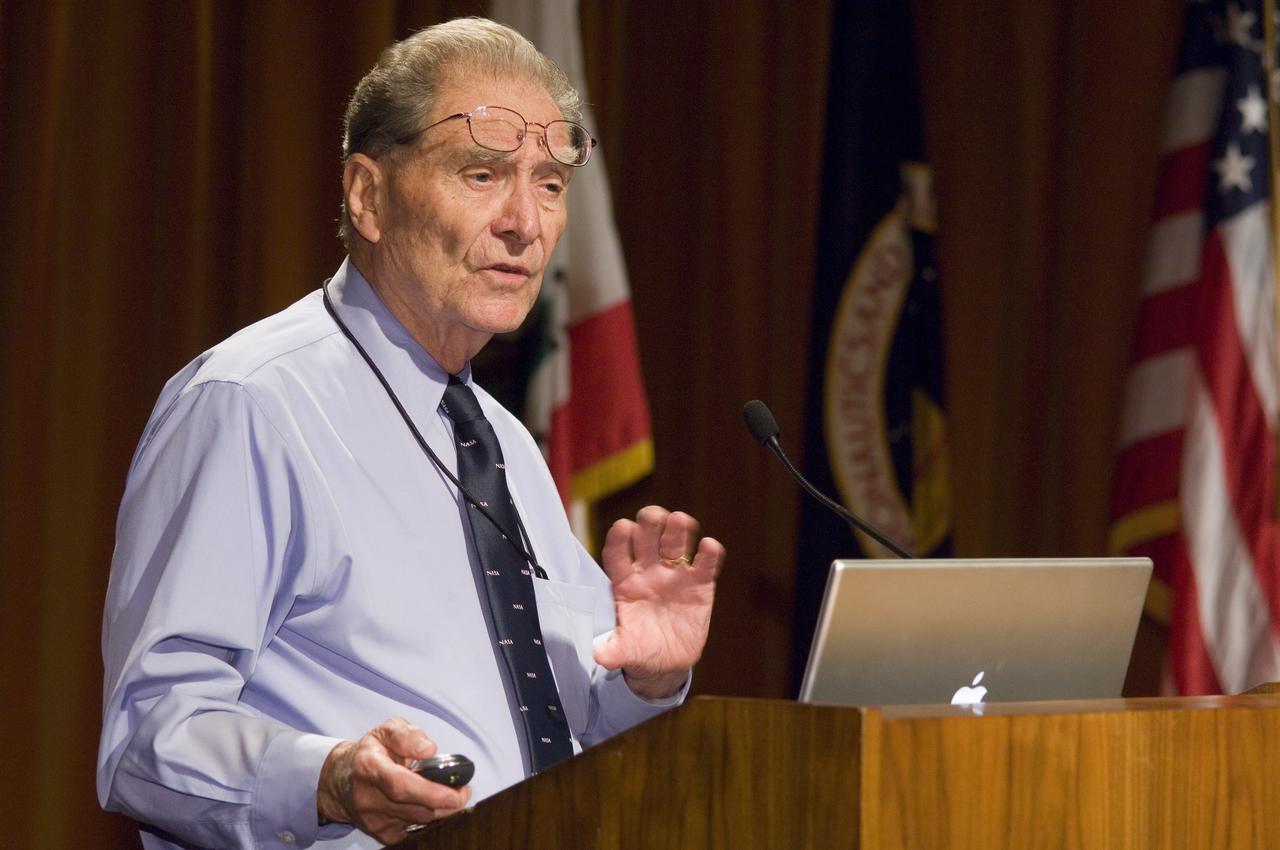 Summer Internship for 2008 closing ceremony: Jack Boyd, Ames Senior Advisor