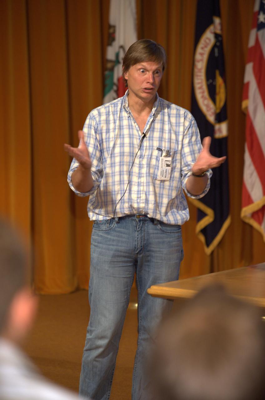 Dr. Mark Kasevich, Professor of Physics and Applied Physics at Stanford University presents a Director's Colloquium to Ames staff on 'Atom Interferometry'