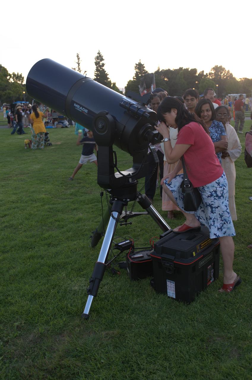 LCROSS Family night at Ames