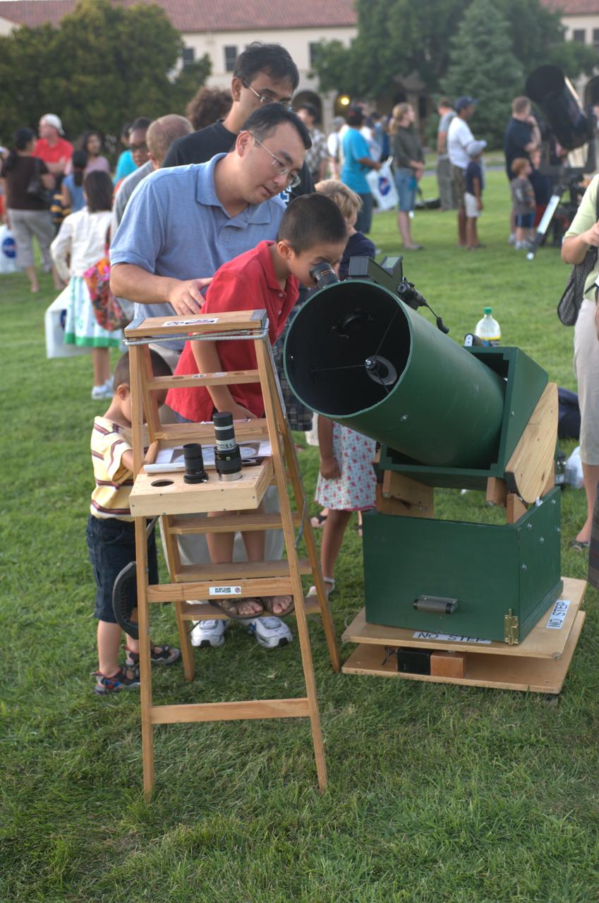 LCROSS Family night at Ames