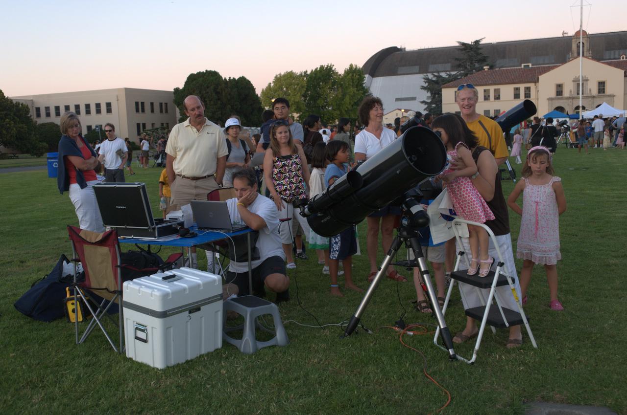 LCROSS Family night at Ames