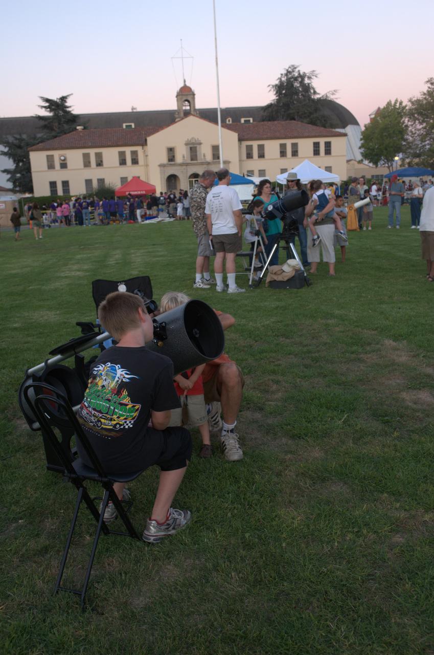 LCROSS Family night at Ames