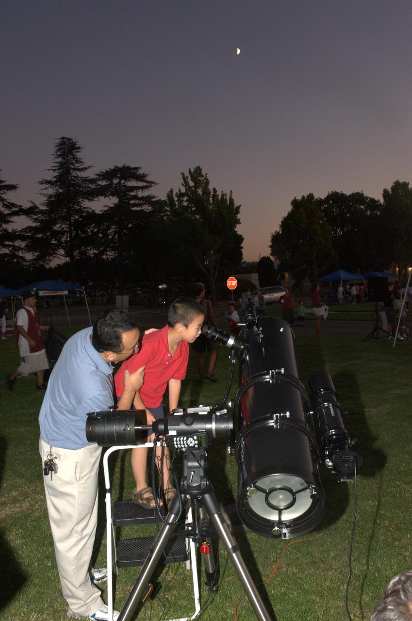 LCROSS Family night at Ames