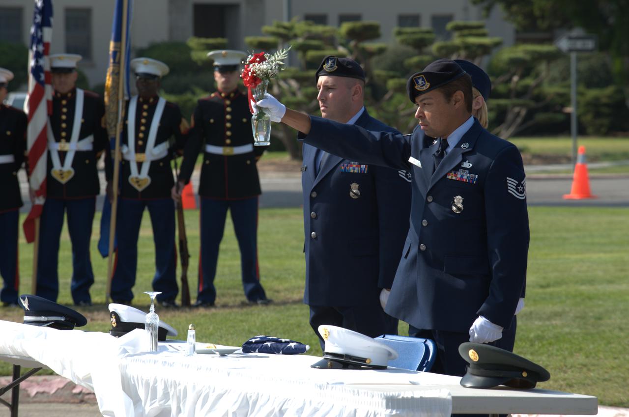 September 11th remembrance ceremony held in front of NASA Research Park Bldg-17 (Lunar Science Institute) hosted by the American Legion, Post 881, Moffett Field.  Step off to Amazing Grace - POW/MIA Detail; TSgt Robert Soua, Detail Commander, 129th Security Forces, TSgt Rachel Velasco, SSgt Susan Avalos, SSgt Alex Cohen, SSgt Elias Gonzalez