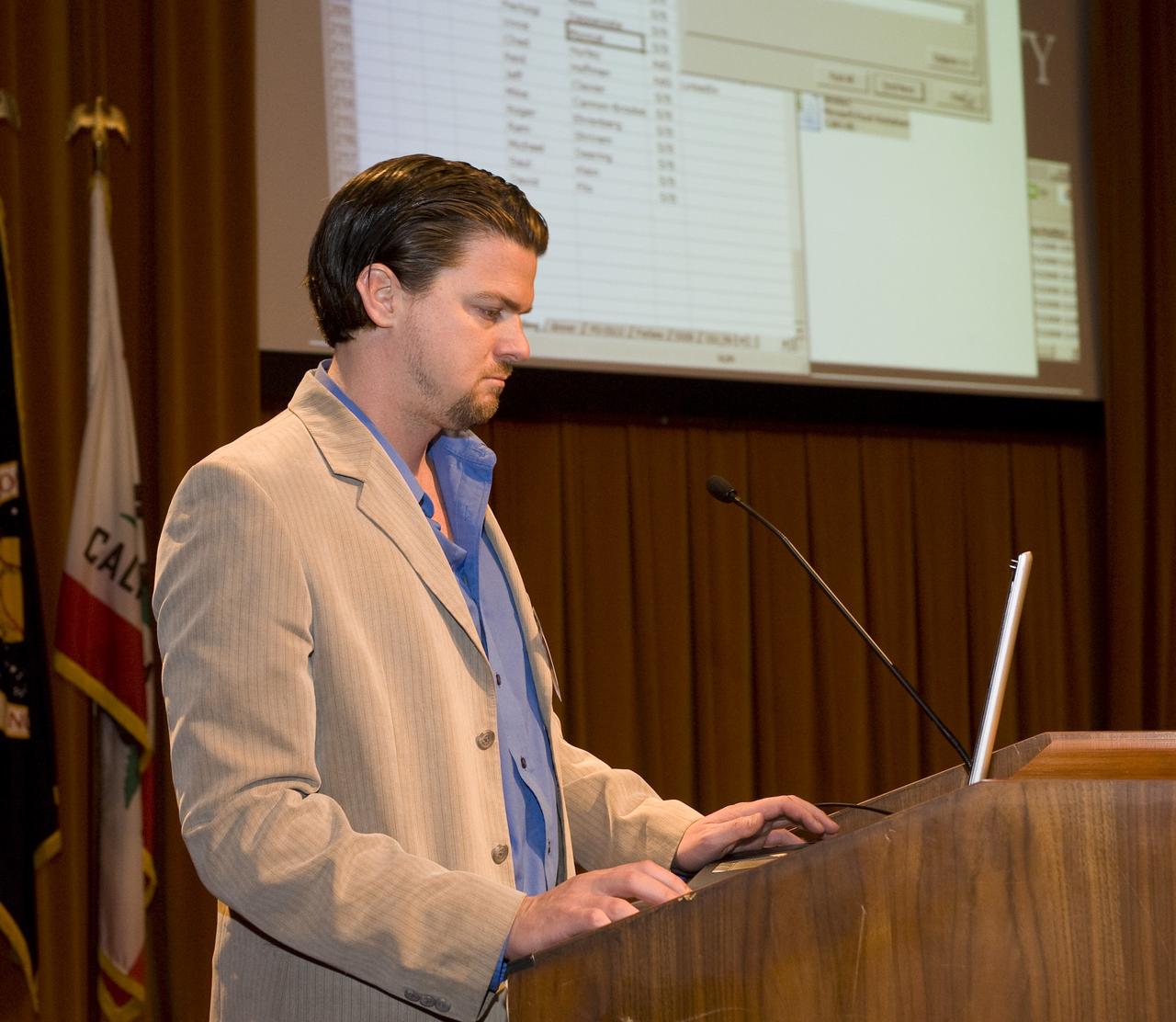 Singularity University First Meeting with Ames Center Director Pete Worden,