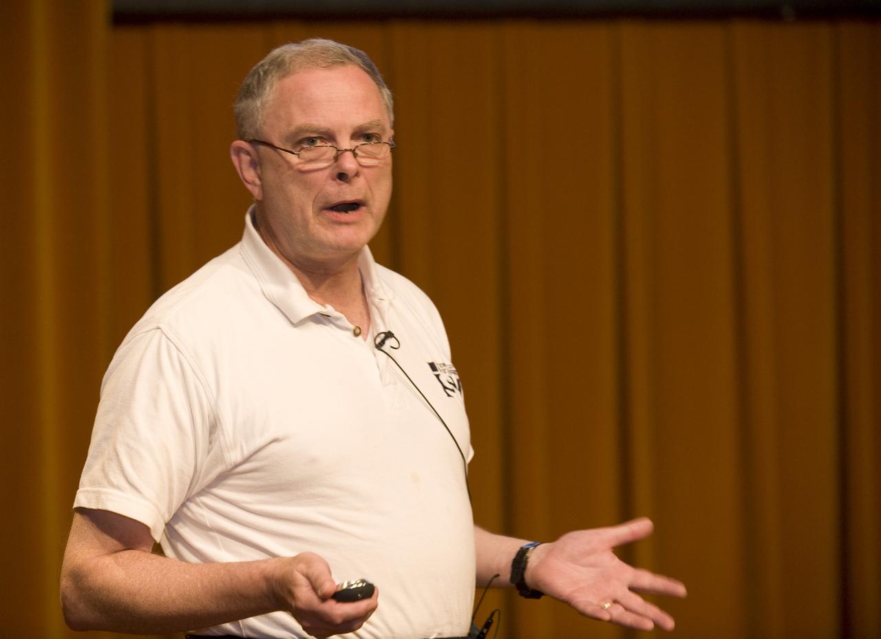 Singularity University First Meeting with Ames Center Director Pete Worden,