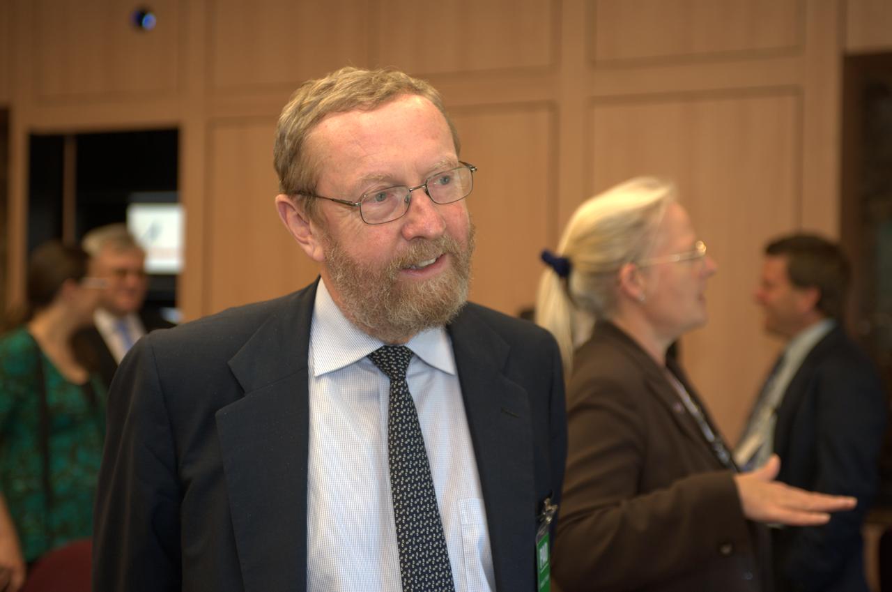 Professor John Beddington, UK (United Kingdom)  Government Chief Scientist Advisor visit to Ames in Bldg N-200 Boyd Room