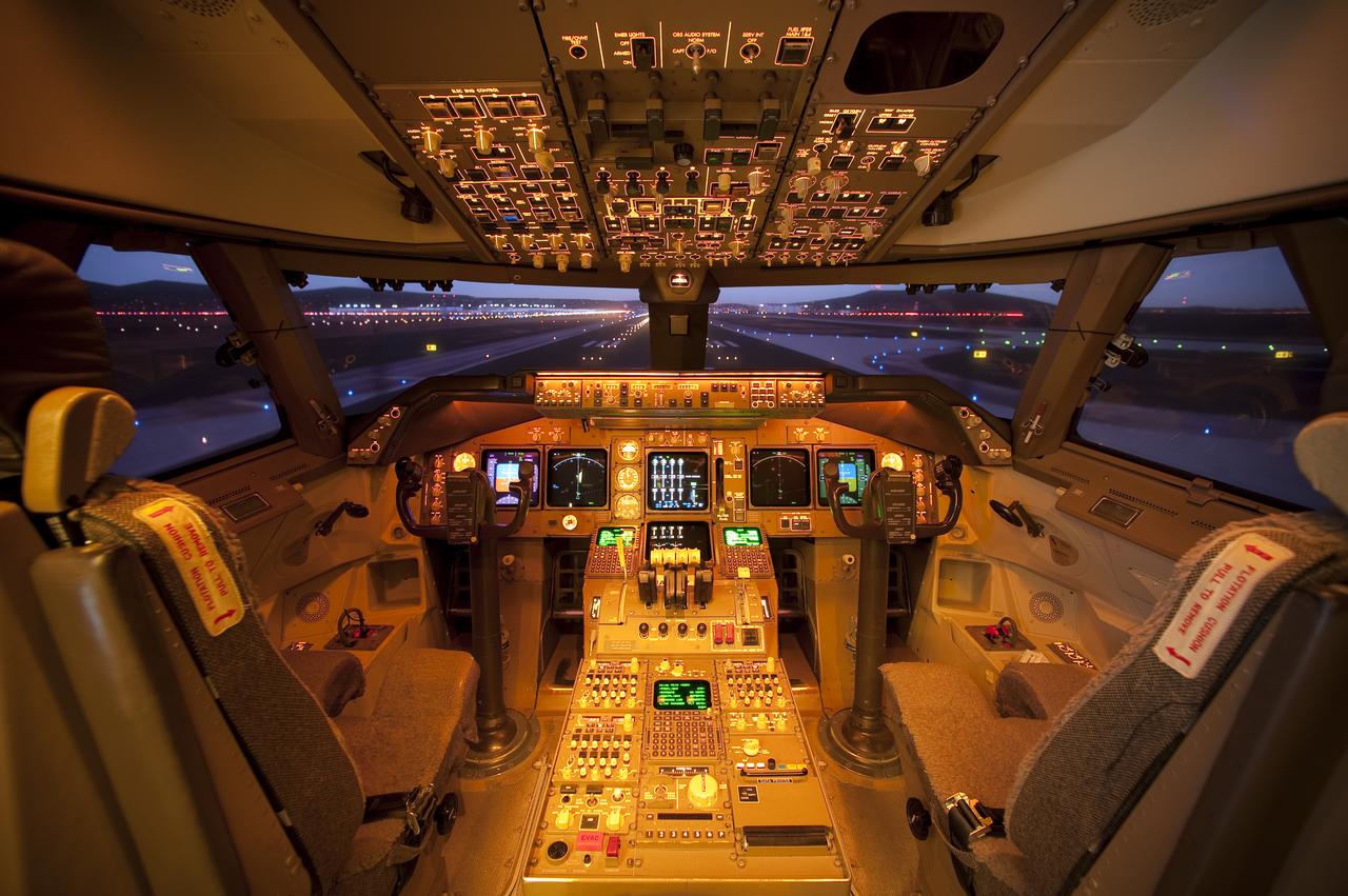 Ames CVSRF (Crew Vehicle System Research Facility) 747 cab