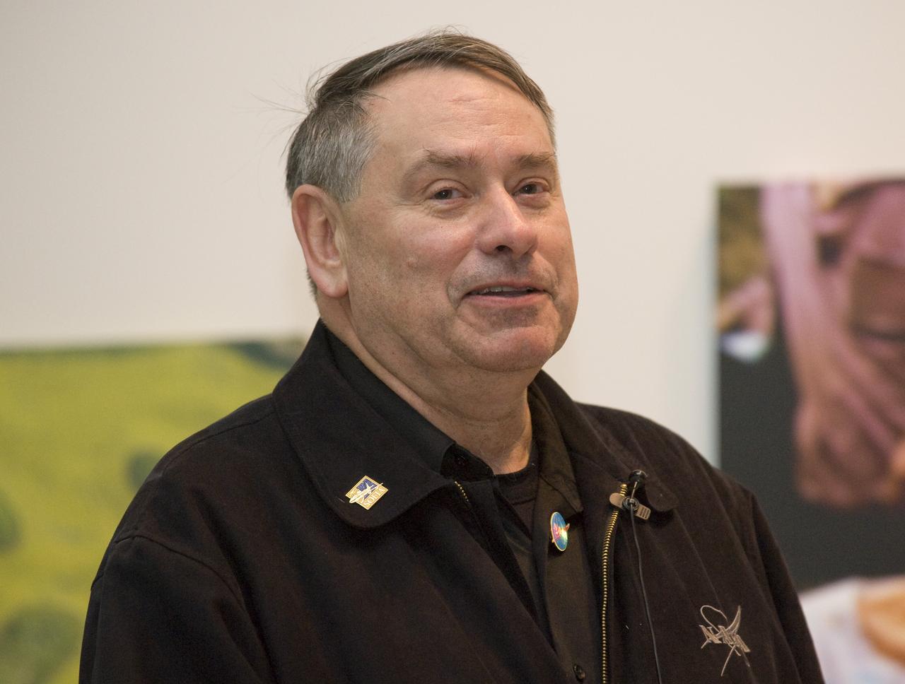 Yuri's Night 2009 held at the California Acaemy of Sciences in San Francisco, California Ames Center Director S. Pete Worden.