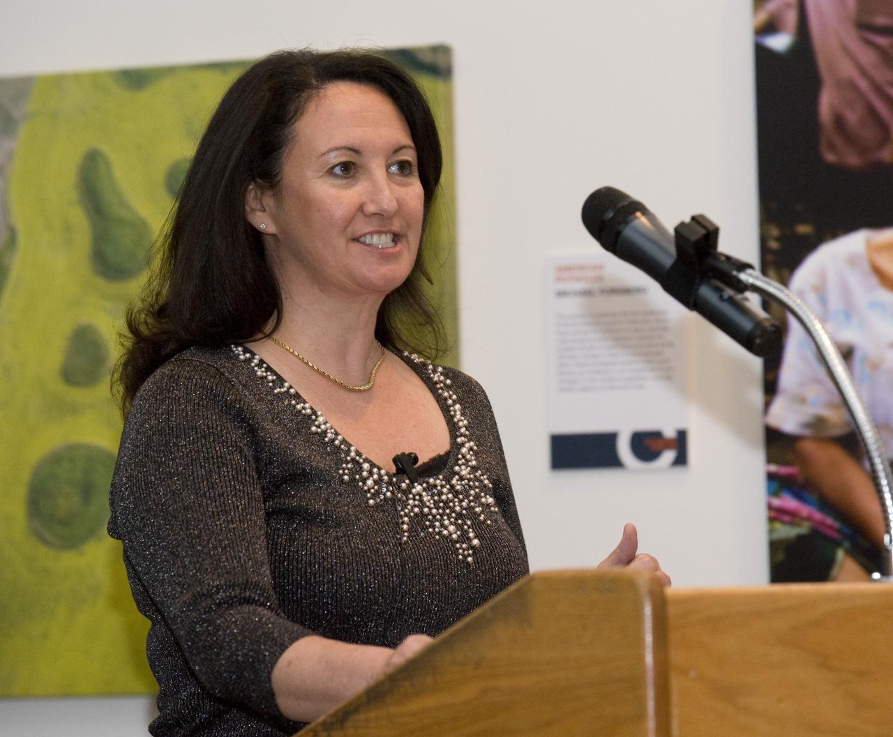 Yuri's Night 2009 held at the California Acaemy of Sciences in San Francisco, California Yvonne Pendleton, Ames Deputy Associate Director.