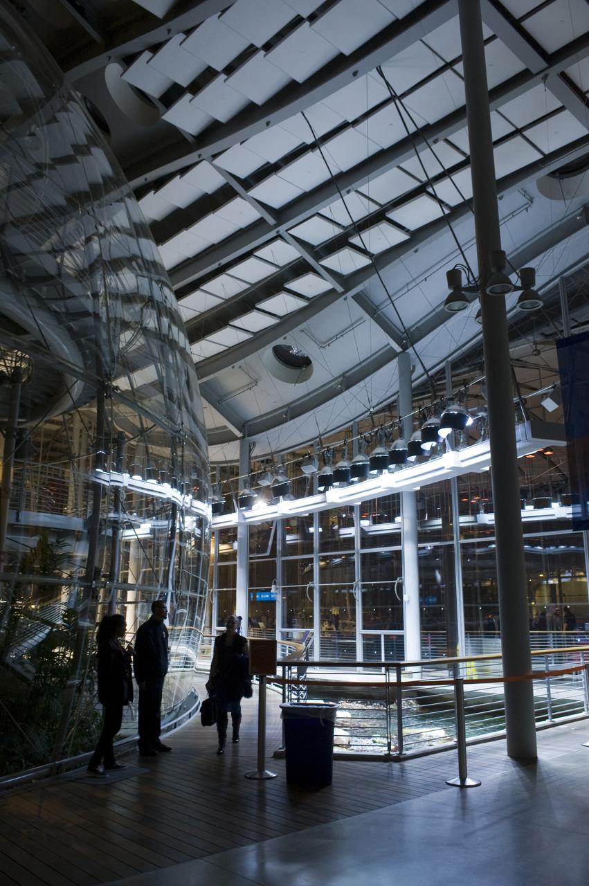 Yuri's Night 2009 held at the California Acaemy of Sciences in San Francisco, California