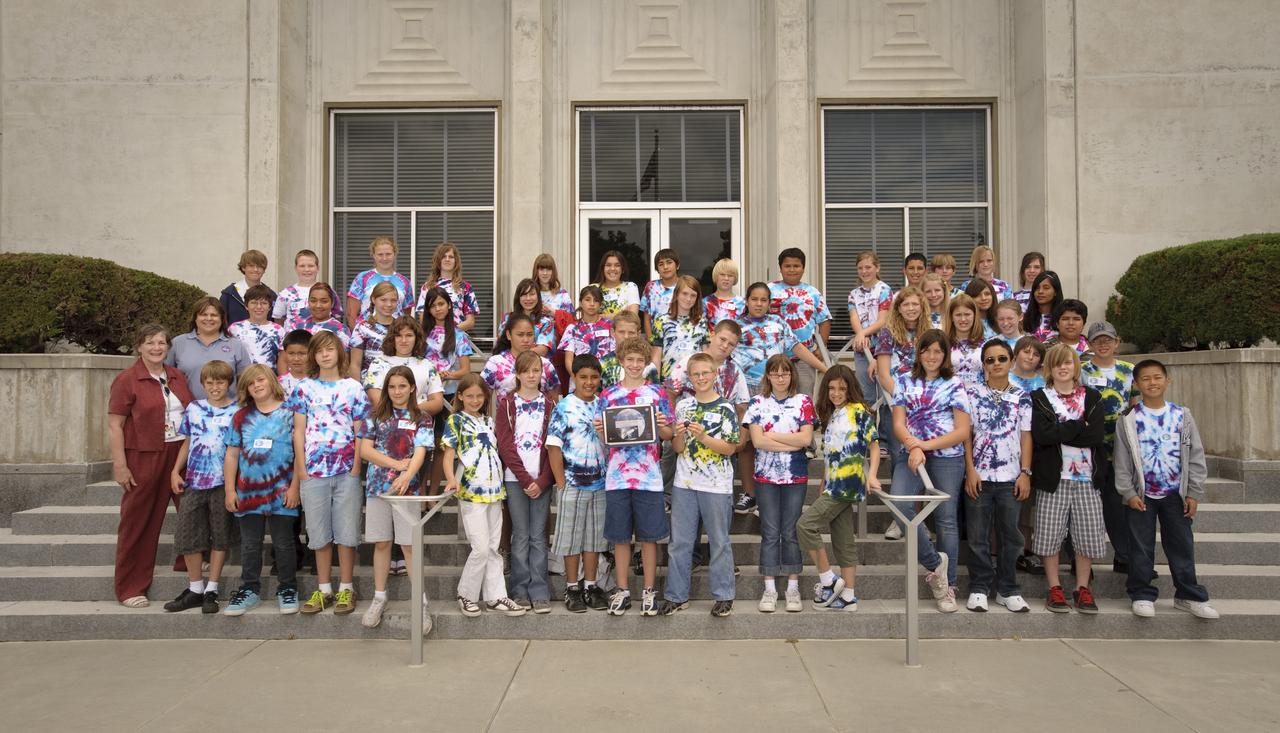 Visiting Numa Elementary School, Fallon, Navada Winners of the LCROSS Navigaiton Challenge presented award by Linda Conrad, Ames Education Office.