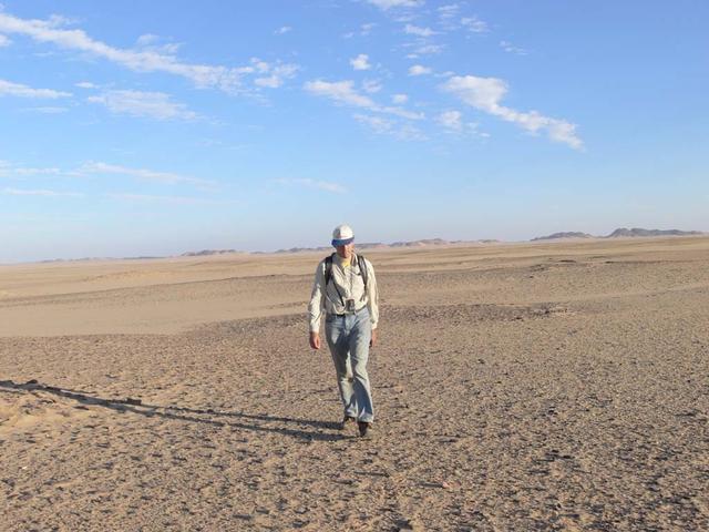 An SUV-sized Asteroid 2008TC# Impacts on October 7, 2008 in the Nubian Desert, Northern Sudan: Dr. Peter Jenniskens, NASA/SETI joined Muawia Shaddas of the University of Khartoum in leading an expedition on a search for samples. Peter Jenniskens Photo Credit: NASA/SETI/P. Jenniskens