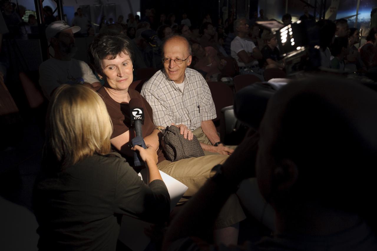 LCROSS launch public viewing event held at Ames Research Center, Moffett Field, CA  Members of the Public at Ames Exploration Center for viewing of the launch are interviewed by Channel 2 News.