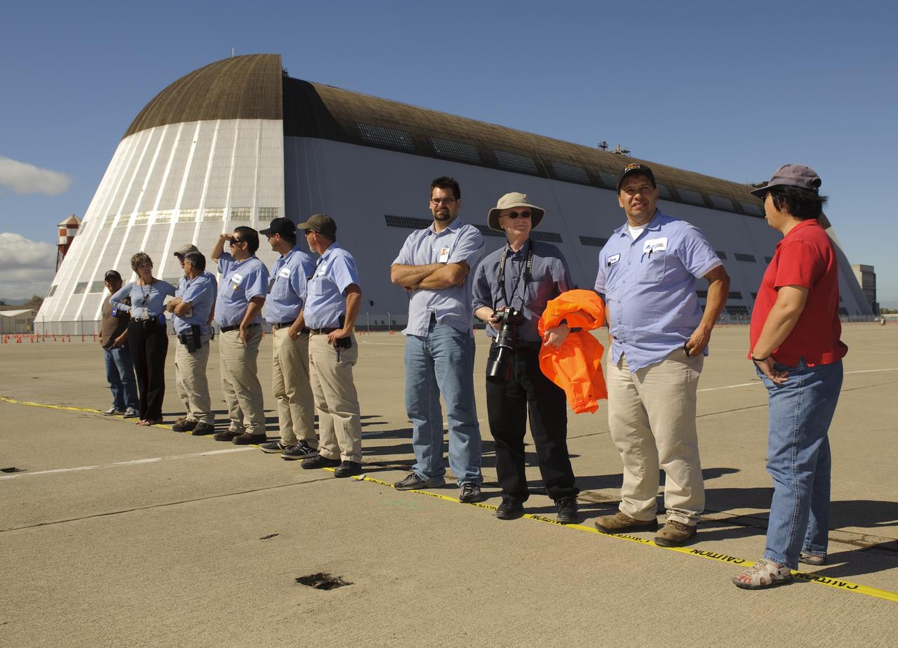 Ames 70_year picture day on Flight line.