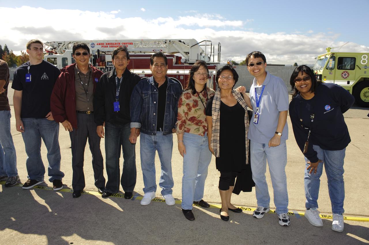 Ames 70_year picture day on Flight line.