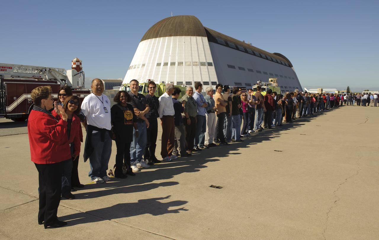 Ames 70_year picture day on Flight line.